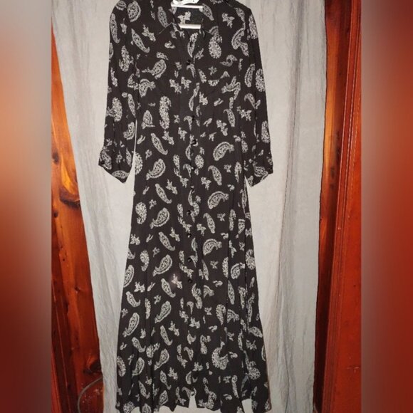 Black Paisley Maxi Dress - Picture 1 of 4